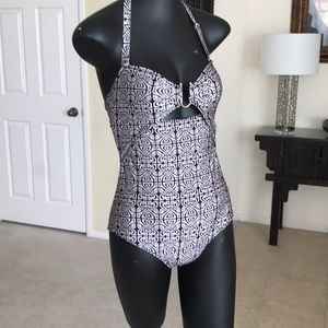 One piece swimsuit